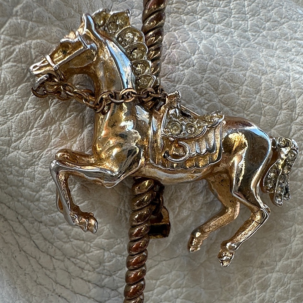 Coro Adolf Katz Rare Merry Go Round Gold-Tone Carousel Horse Brooch